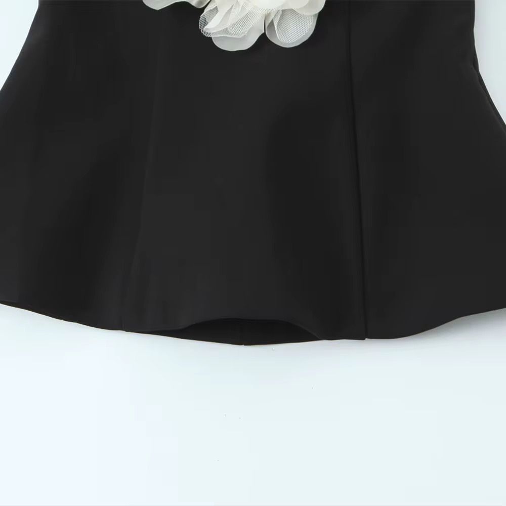 Petal Detail Strapless Top