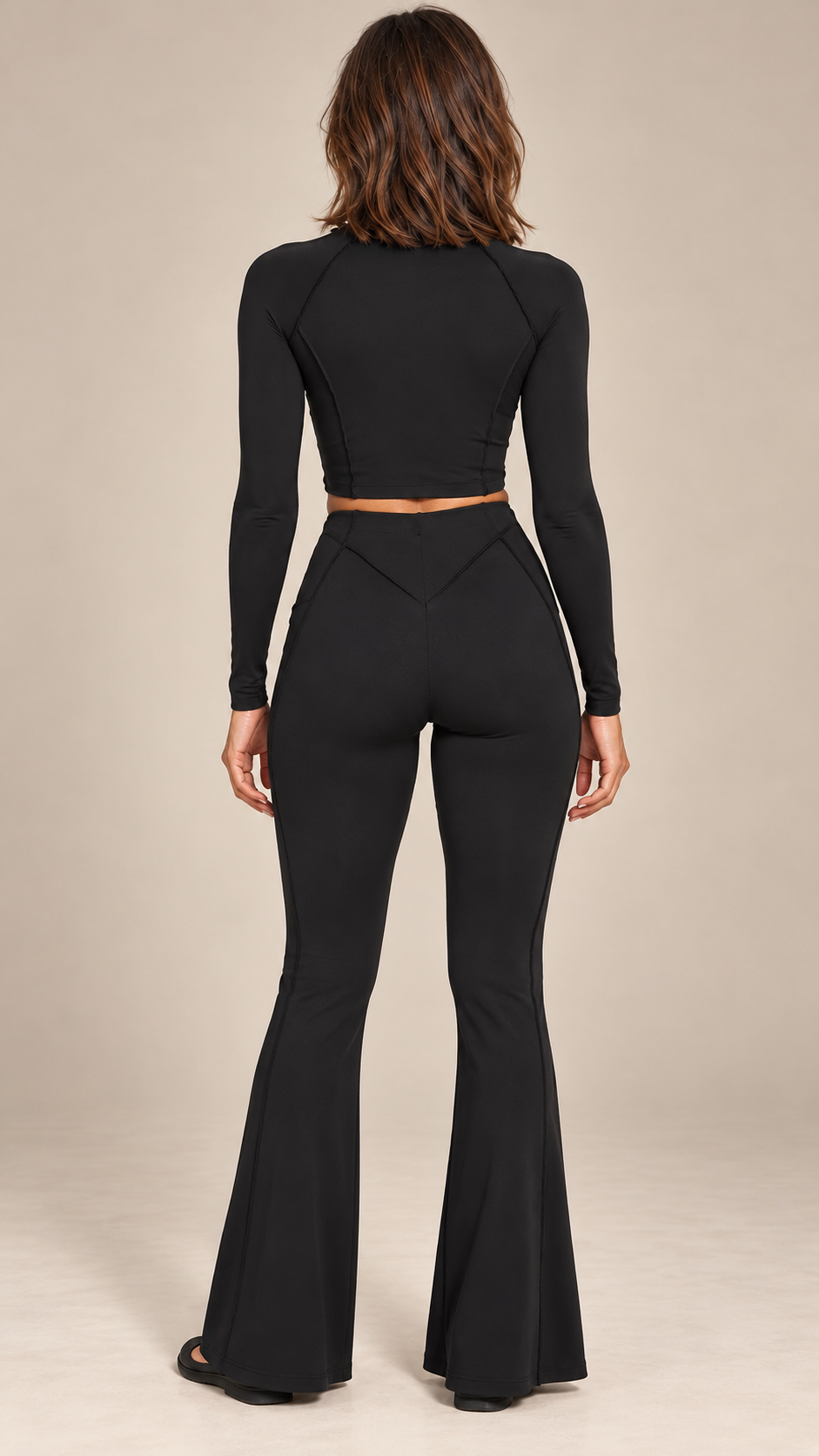 Tindra Seamline Flare Set — Black model back