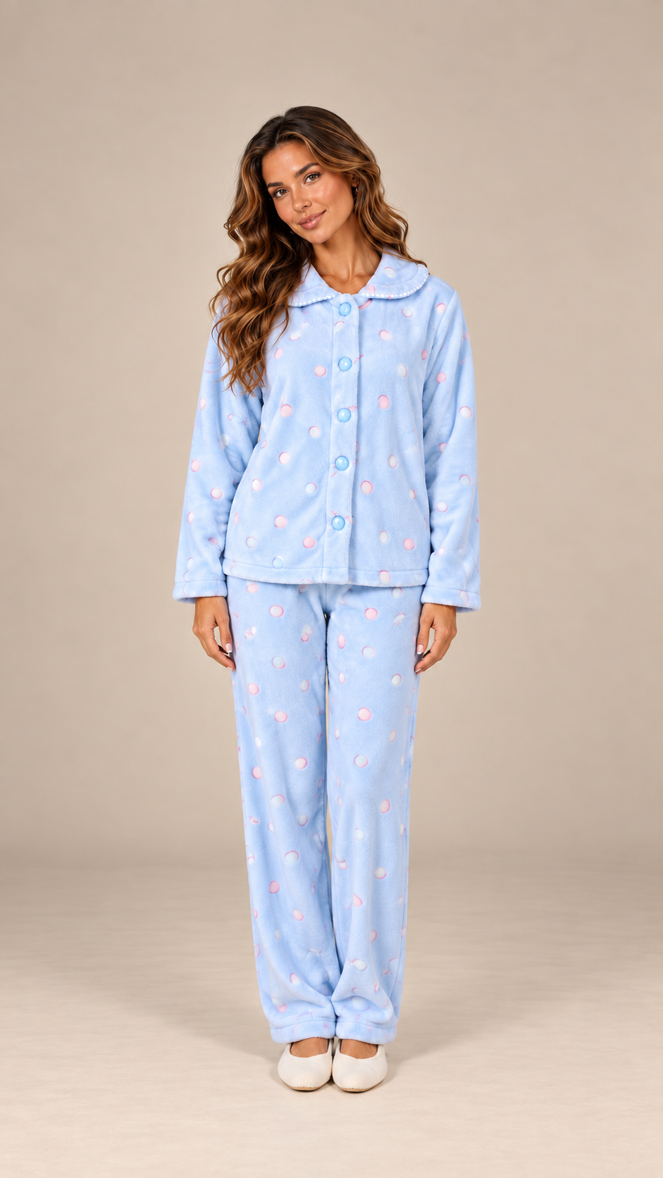 Eloise Fleece Pajama Set — Blue Dots model front