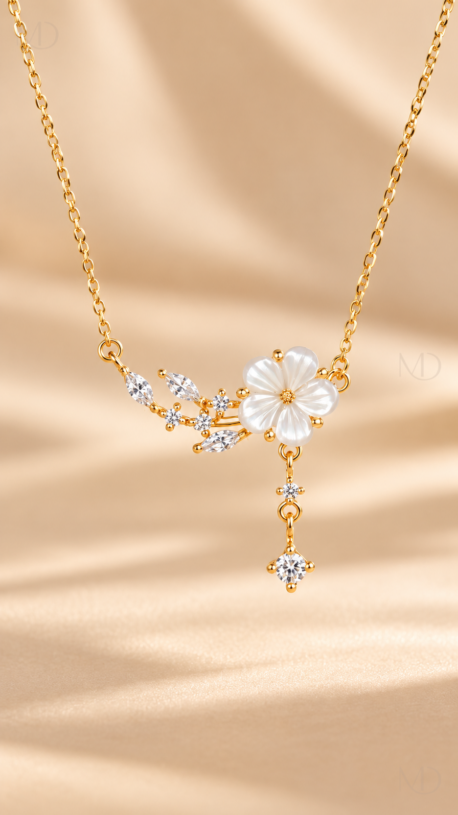 Camelia Flower Necklace - Gold product close-up