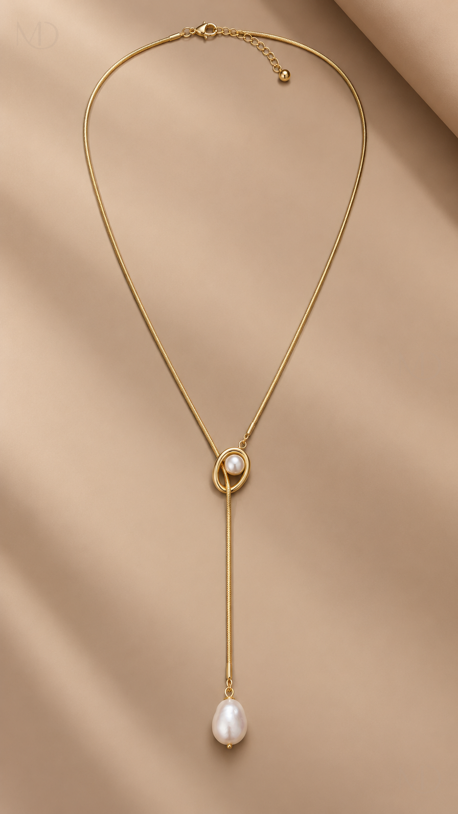 Colette Pearl Lariat Chain - Gold product close-up