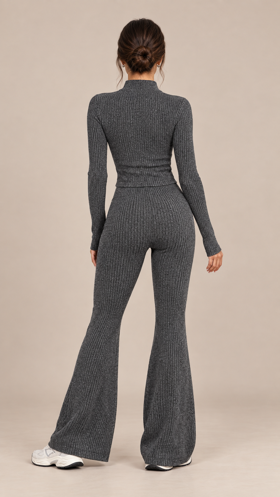Nova Ribbed Flare Yoga Set — Dark Gray model back
