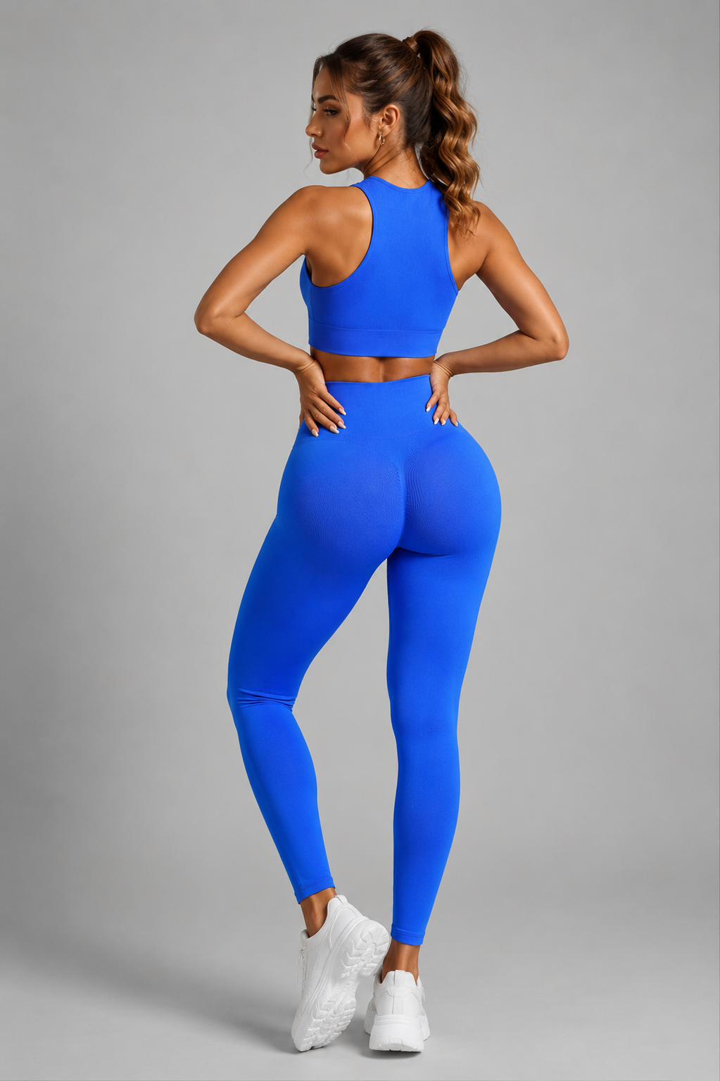 Tight-Fitting Seamless Set