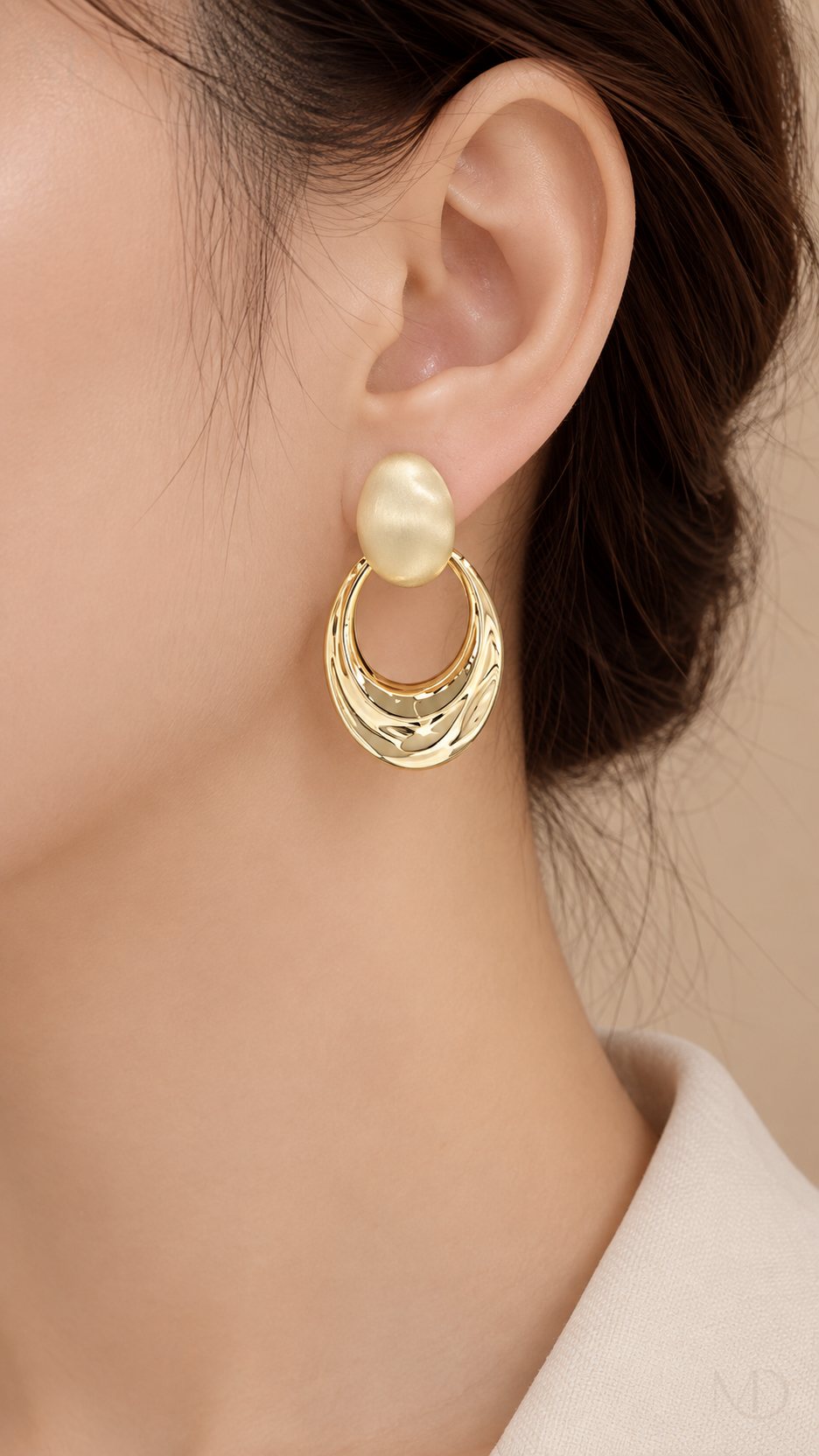 Galet Frosted Oval Earrings - Gold worn model close-up