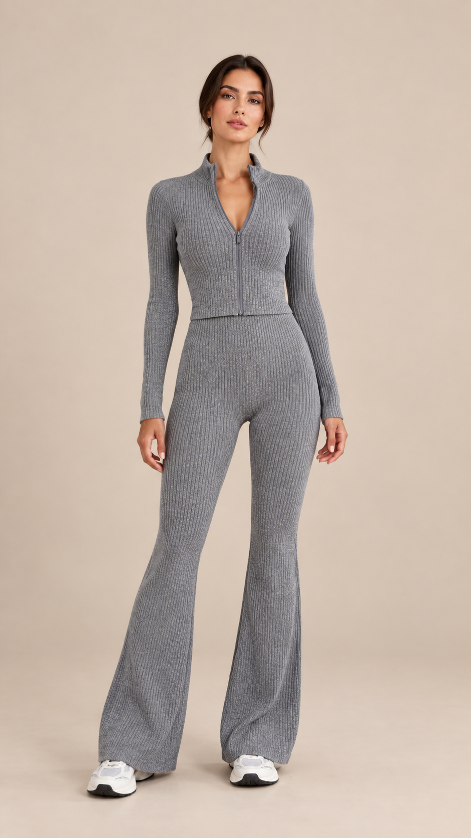Nova Ribbed Flare Yoga Set — Gray model front