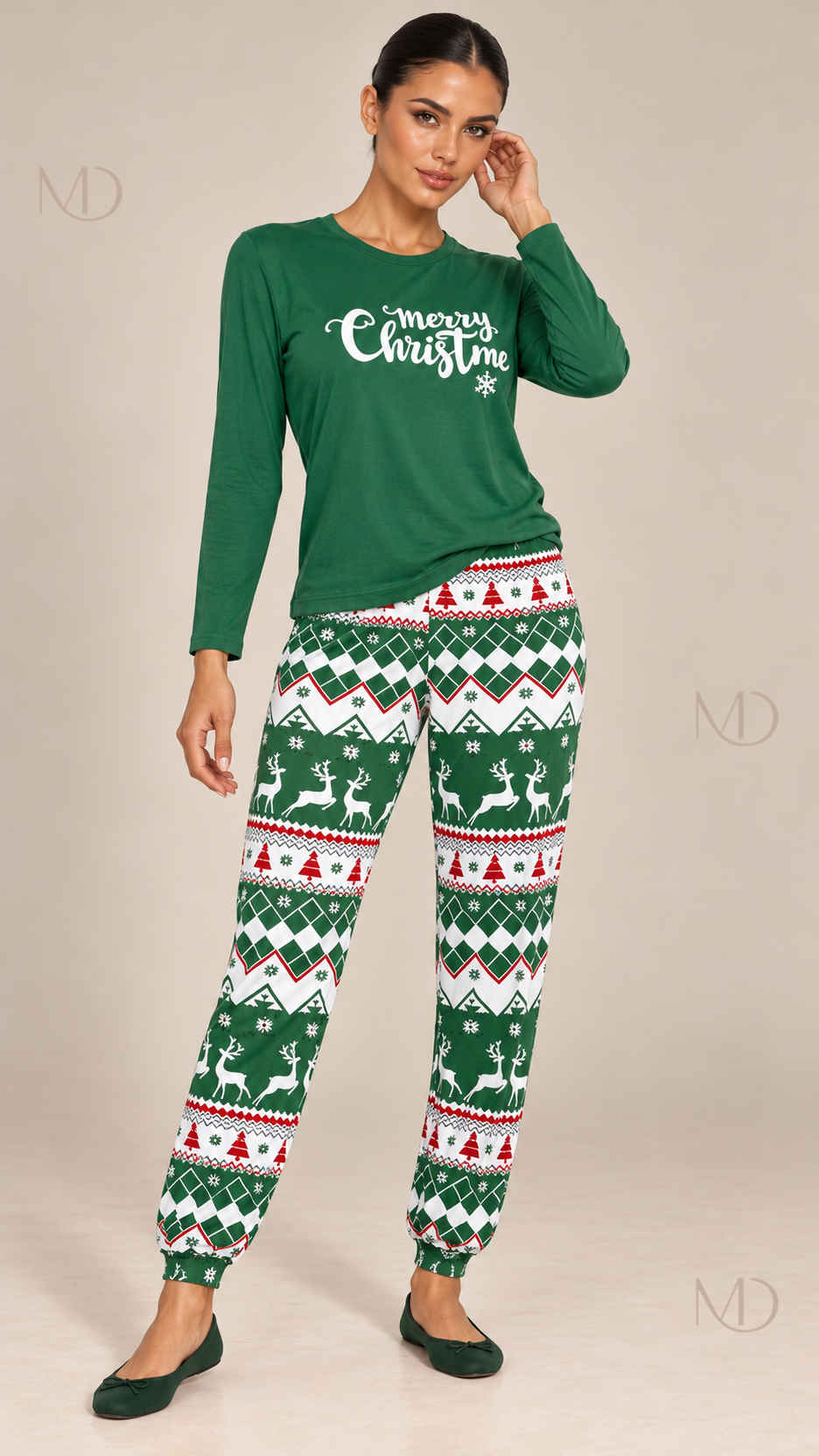 Noemi Reindeer Pajama Set — Green model front