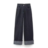 Loose jeans