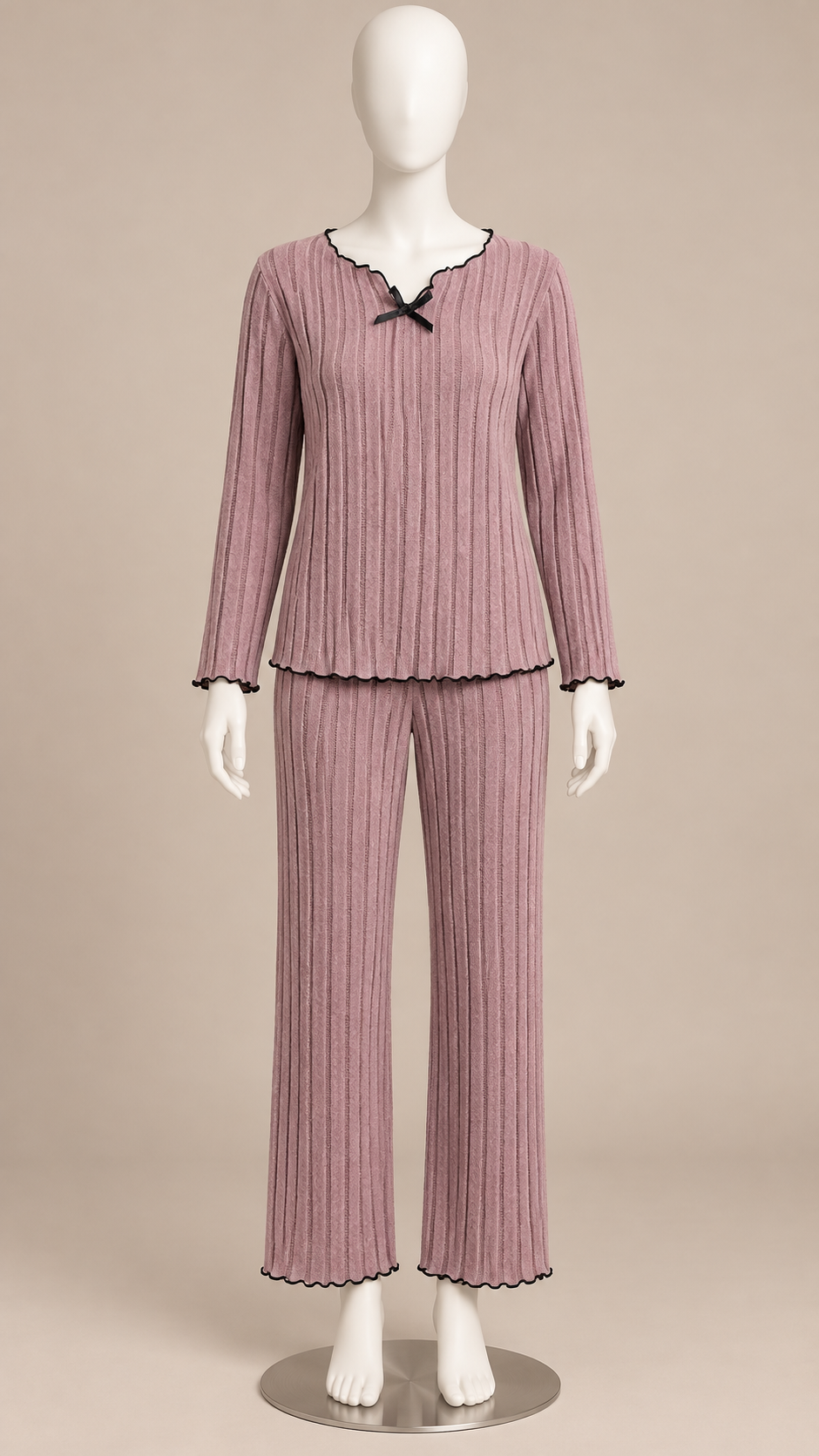 Fernanda Lettuce-Edge Lounge Set — Purple mannequin front