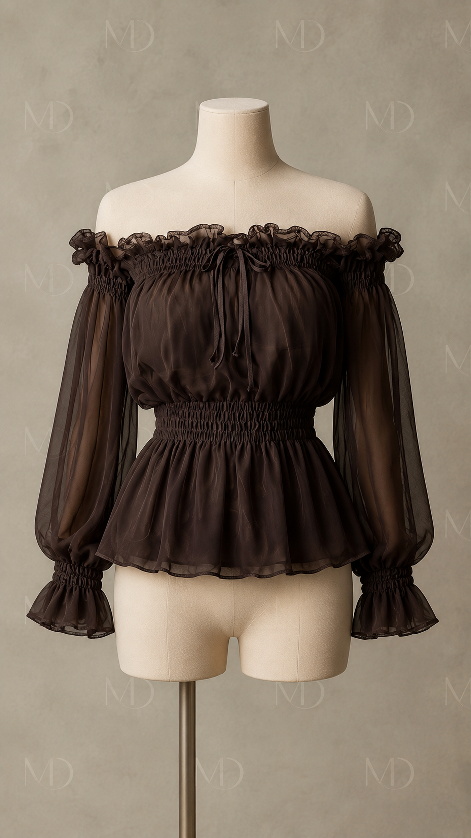 Saskia blouse on mannequin