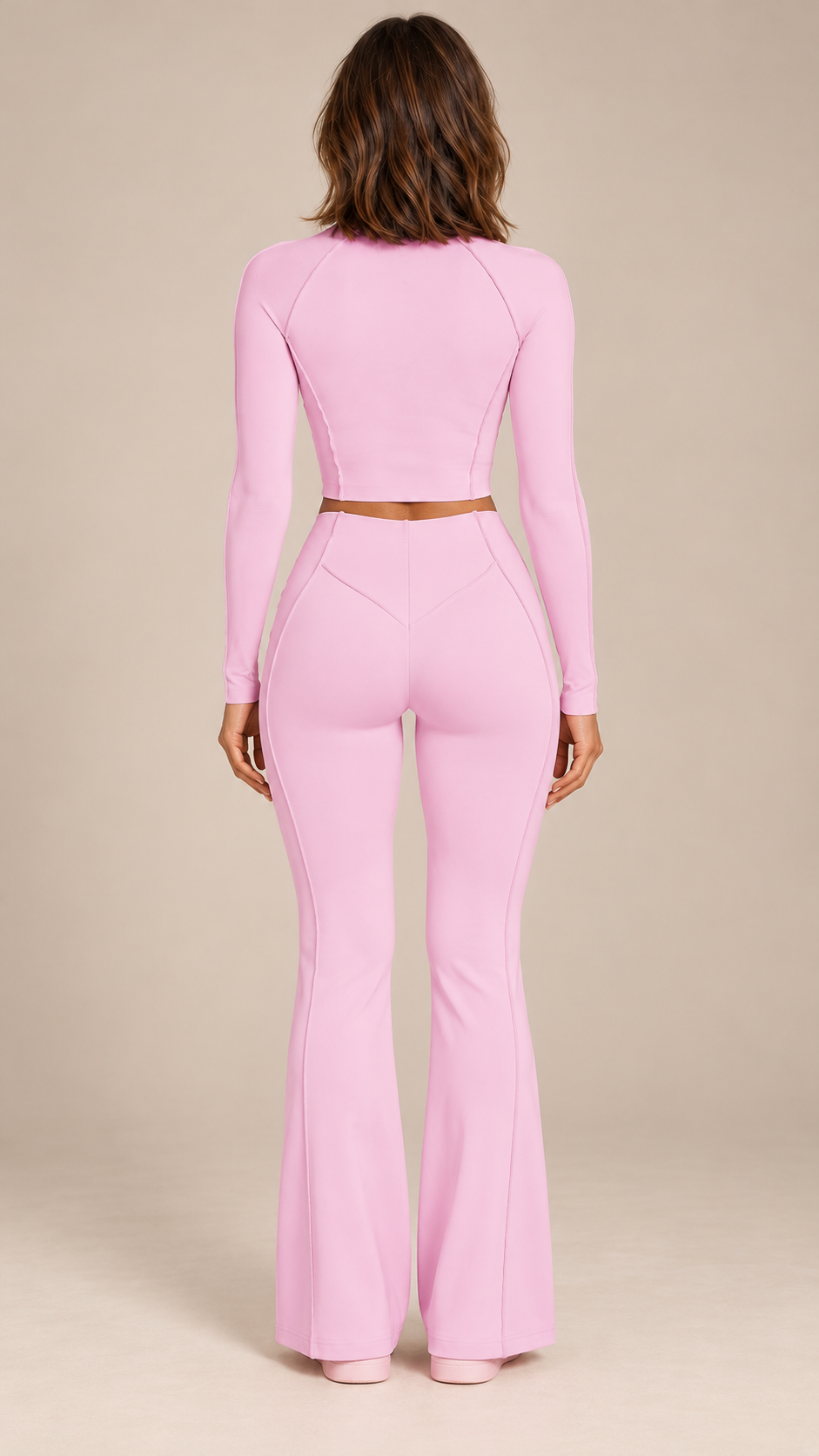 Tindra Seamline Flare Set — Soft Pink model back